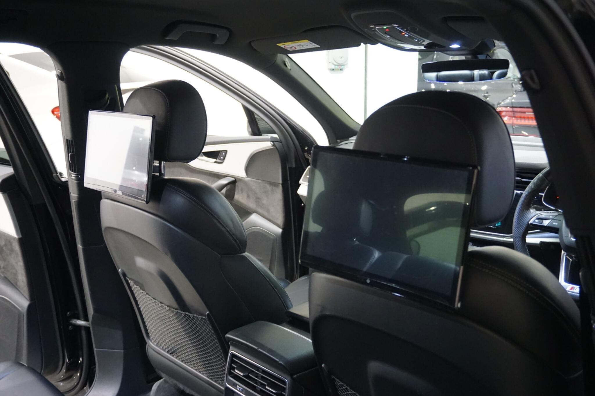 Audi Q7 3.0 TFSIe V6 55 S line SUV 5dr Petrol Plug-in Hybrid Tiptronic quattro Euro 6 (s/s) 17.9kWh (381 ps)